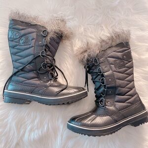 Sorel waterproof winter boots with faux fur